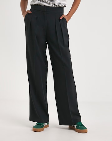 Textured Pleated Wide Leg Trousers