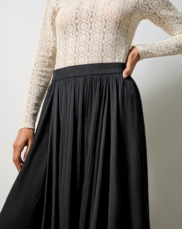 Ro&Zo Black Plisse Full Skirt