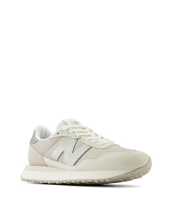 New Balance 237 Trainers