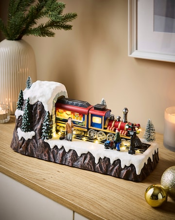 Christmas Moving Train Scene