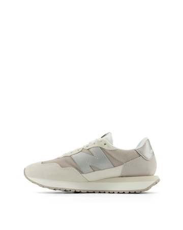 New Balance 237 Trainers