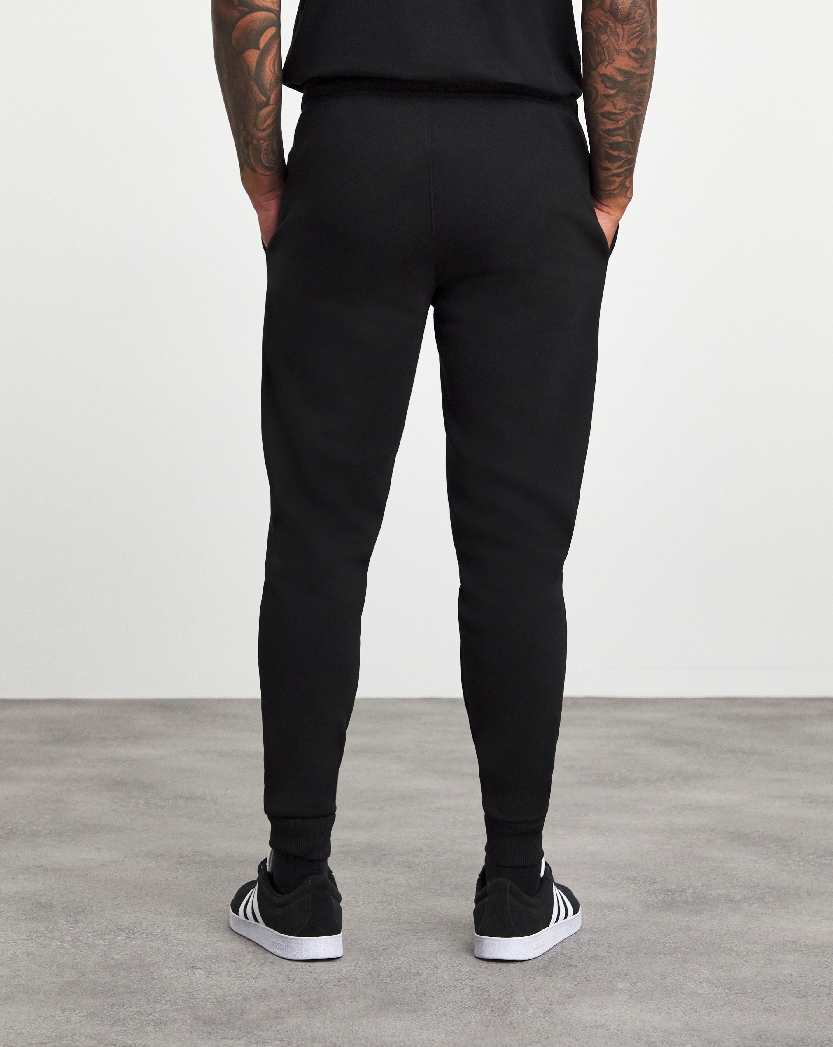 Adidas zne striker on sale joggers in black bq7042